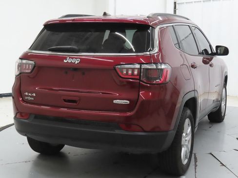 Used 2022 Jeep Compass Latitude AWD/4WD image 2