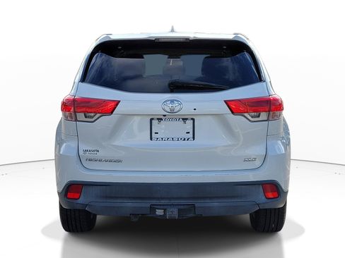 Certified 2018 Toyota Highlander XLE image 5