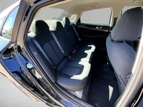 Used 2022 Kia K5 LX FWD image 26