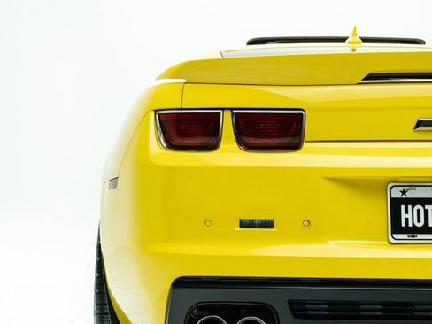 Used 2013 Chevrolet Camaro ZL1 image 17