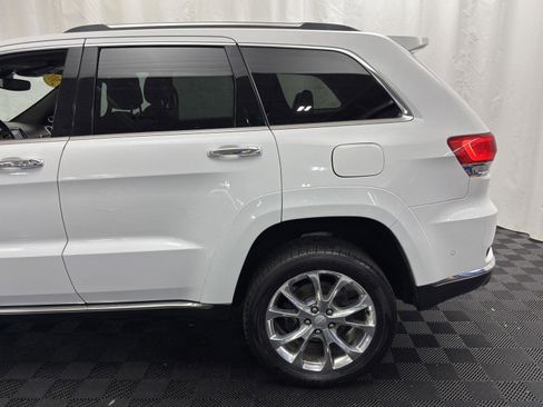 Used 2019 Jeep Grand Cherokee Summit image 4
