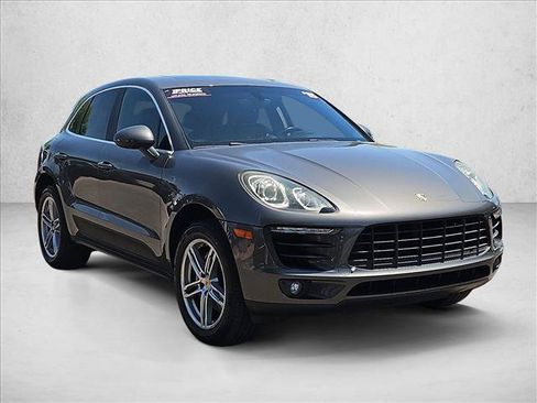 Used 2015 Porsche Macan S AWD/4WD image 3