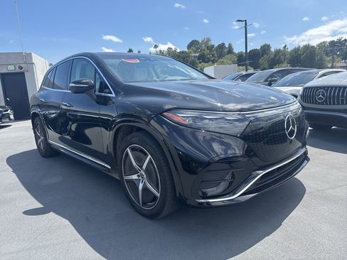 Used 2023 Mercedes-Benz EQS 580 4MATIC SUV image 3