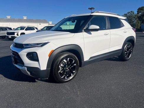 Used 2023 Chevrolet TrailBlazer LT image 4