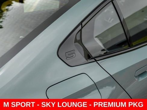 Used 2024 BMW 530i w/ M Sport Package RWD image 20