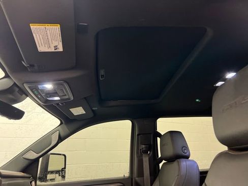 Used 2025 GMC Sierra 2500 AT4 w/ AT4 Premium Plus Package image 13