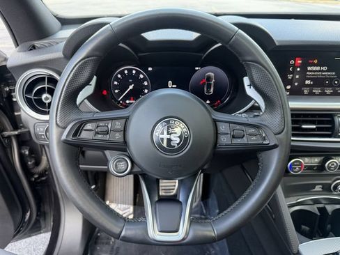 Used 2024 Alfa Romeo Stelvio Veloce AWD/4WD image 16