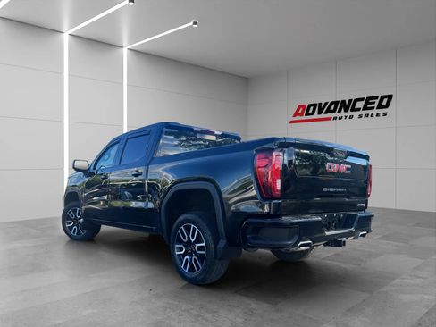 Used 2022 GMC Sierra 1500 AT4 w/ AT4 Premium Package AWD/4WD image 4