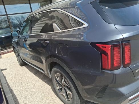 Used 2021 Kia Sorento EX image 5