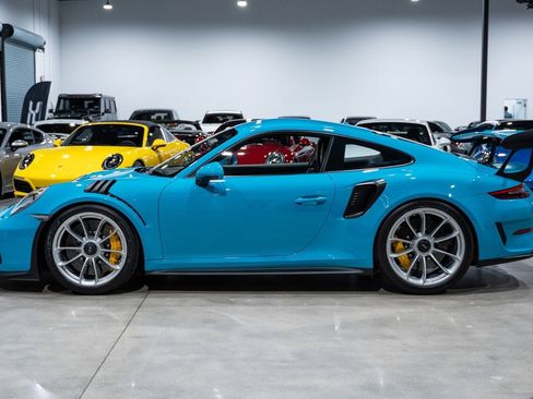 Used 2019 Porsche 911 GT3 RS image 3