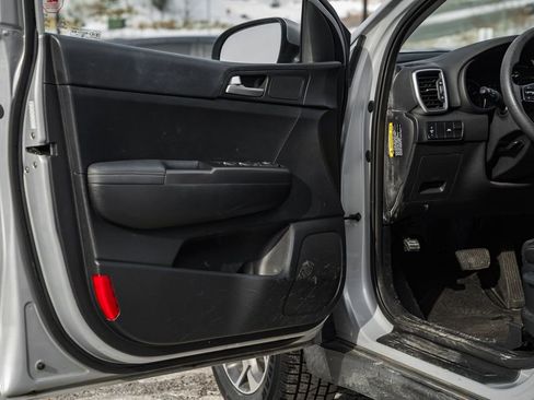 Used 2020 Kia Sportage LX image 31