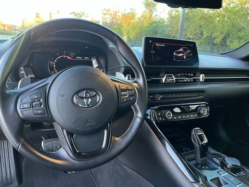 Used 2022 Toyota Supra image 9