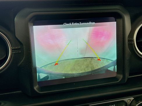 Used 2021 Jeep Wrangler Unlimited Sahara w/ Cold Weather Group image 3