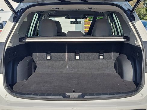 Used 2023 Subaru Forester Premium image 12