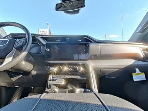 New 2026 GMC Sierra 1500 Denali AWD/4WD image 25