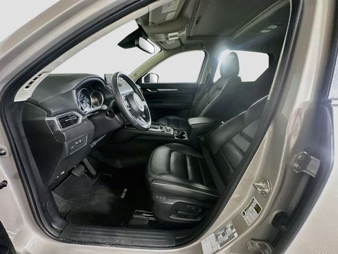 Used 2025 MAZDA CX-5 AWD 2.5 S w/ Preferred Package image 13