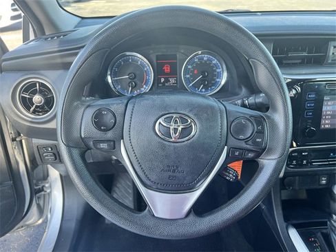 Used 2018 Toyota Corolla LE w/ Carpet Mat Package (TMS) image 14
