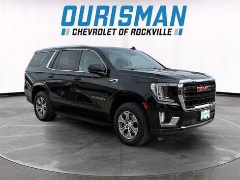 Used 2022 GMC Yukon SLE image 1
