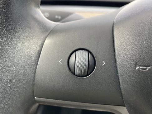 Used 2019 Tesla Model 3 RWD image 18