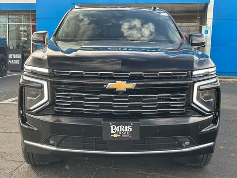 New 2026 Chevrolet Suburban High Country image 2