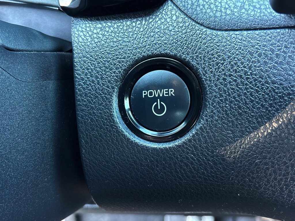 Used 2025 Toyota Camry SE FWD image 24