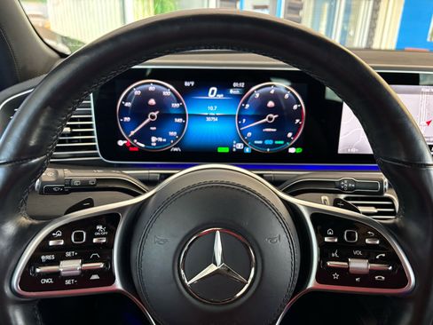 Used 2023 Mercedes-Benz Maybach GLS 600 4MATIC image 18