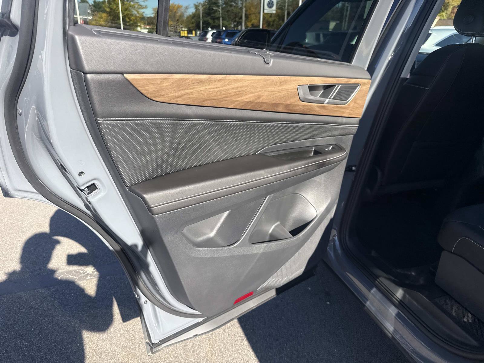 Certified 2026 Volkswagen Atlas SE AWD/4WD image 18