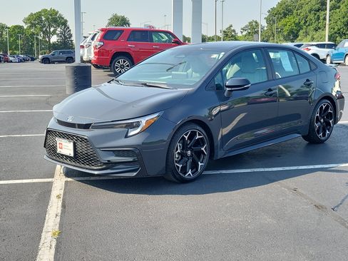 Used 2025 Toyota Corolla FX w/ Convenience Package FWD image 3