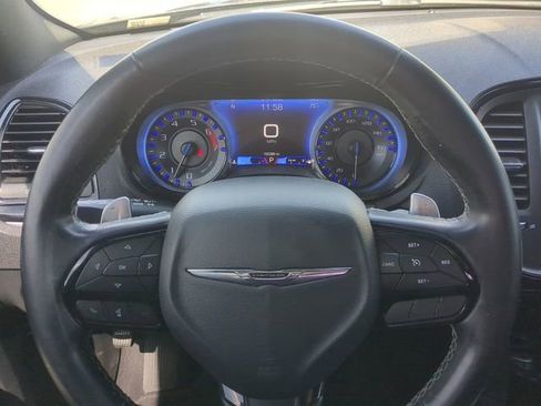 Used 2020 Chrysler 300 S image 31