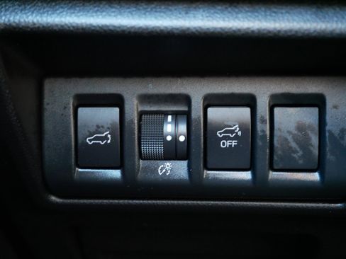 Certified 2025 Subaru Outback Premium image 26