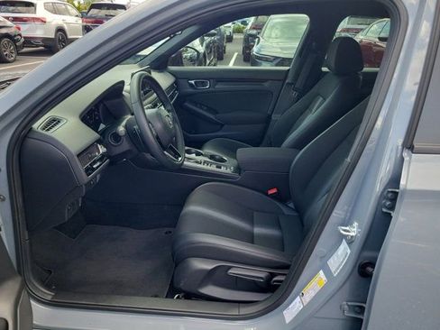 Used 2025 Honda Civic Sport image 13