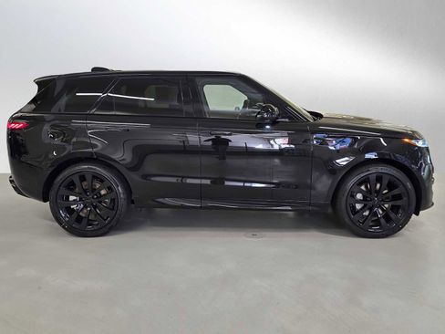 New 2026 Land Rover Range Rover Sport Dynamic SE AWD/4WD image 6