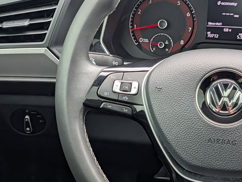 Used 2021 Volkswagen Jetta SE FWD image 23