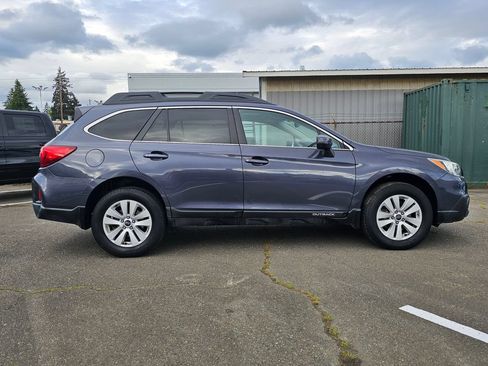 Used 2015 Subaru Outback 2.5i Premium AWD/4WD image 8