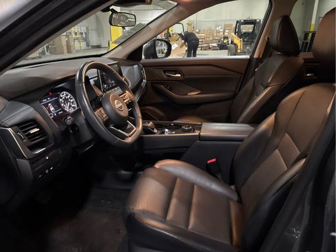 Used 2023 Nissan Rogue SV w/ SV Premium B Package AWD/4WD image 9