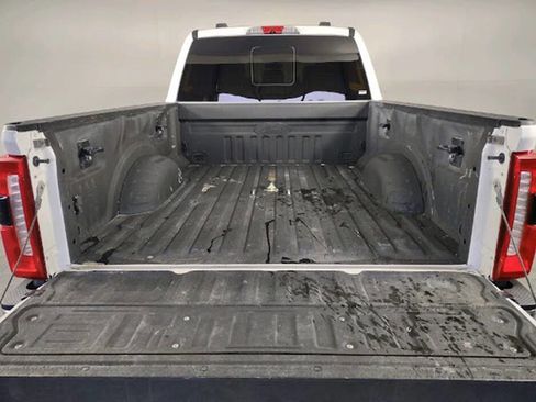 Used 2023 Ford F250 Lariat w/ Chrome Package AWD/4WD image 5
