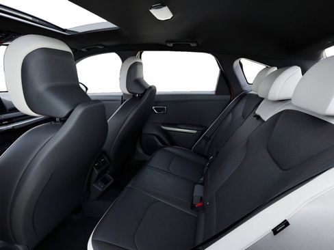 New 2026 Kia K4 GT-Line Turbo image 18