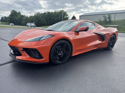 Used 2020 Chevrolet Corvette Stingray Convertible w/ 1LT RWD image 4
