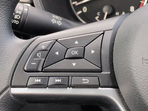 Used 2025 Nissan Altima 2.5 SV FWD image 20