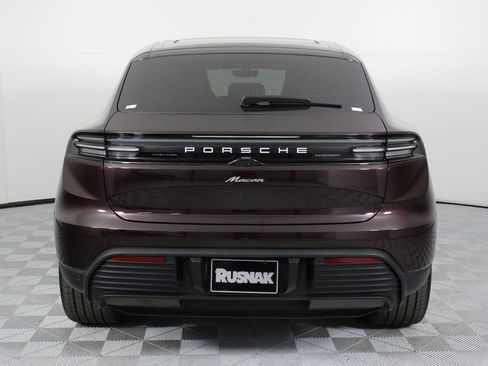 Certified 2025 Porsche Macan Electric RWD image 4