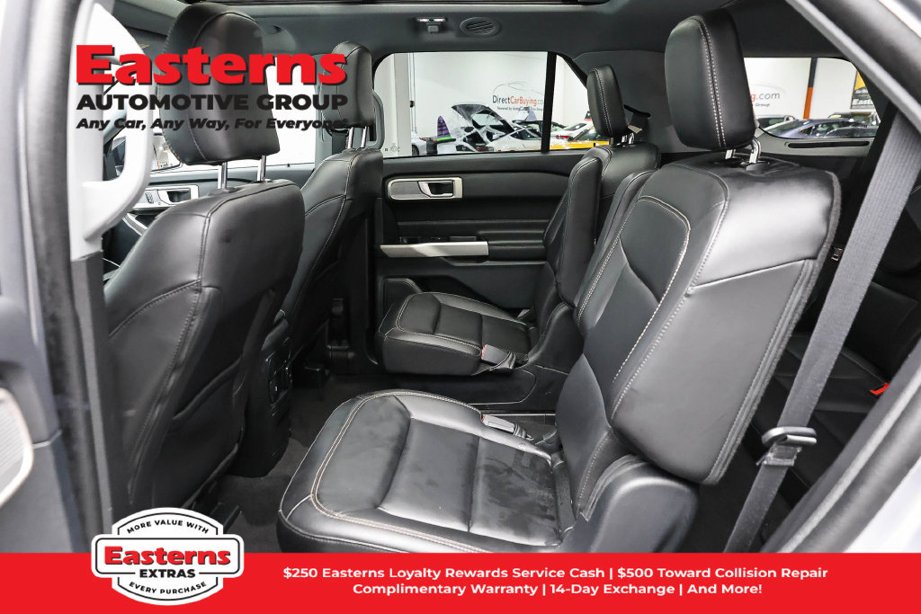 Used 2023 Ford Explorer XLT w/ Equipment Group 202A AWD/4WD image 23