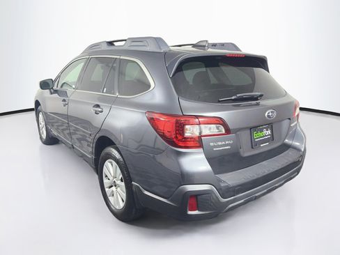 Used 2018 Subaru Outback 2.5i Premium AWD/4WD image 5