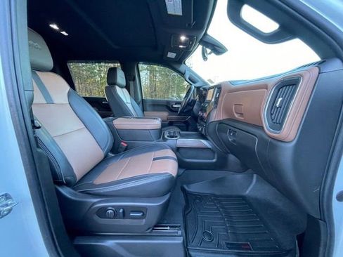 Used 2022 Chevrolet Silverado 2500 High Country image 27