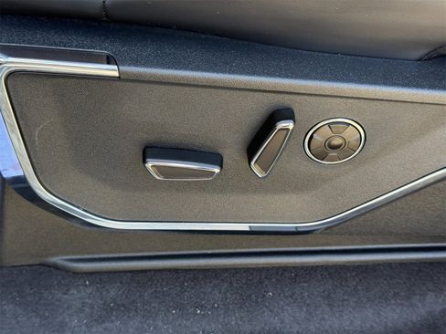 New 2025 Ford F150 Platinum image 15