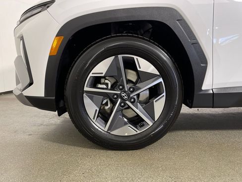 Certified 2025 Hyundai Tucson SEL image 11