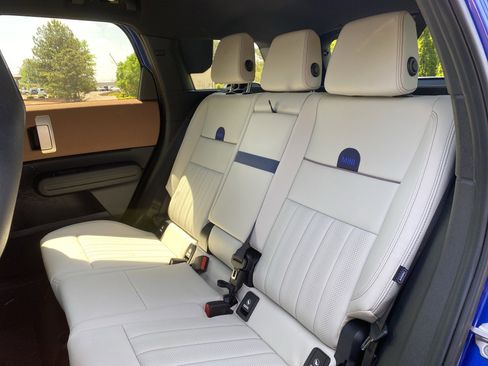 Used 2025 MINI Cooper Countryman S w/ Comfort Package Max image 9