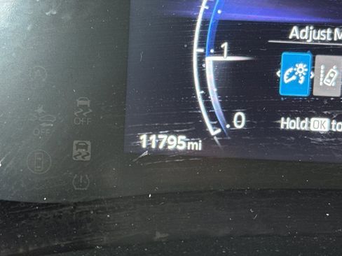 Certified 2025 Toyota Grand Highlander AWD image 31