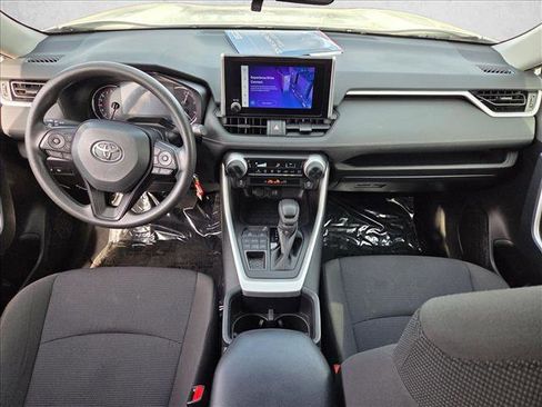 Used 2024 Toyota RAV4 LE image 17
