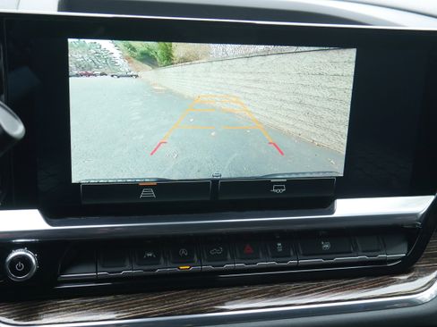 Certified 2022 GMC Sierra 1500 Elevation image 18