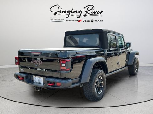 Used 2024 Jeep Gladiator Rubicon w/ Safety Group AWD/4WD image 7